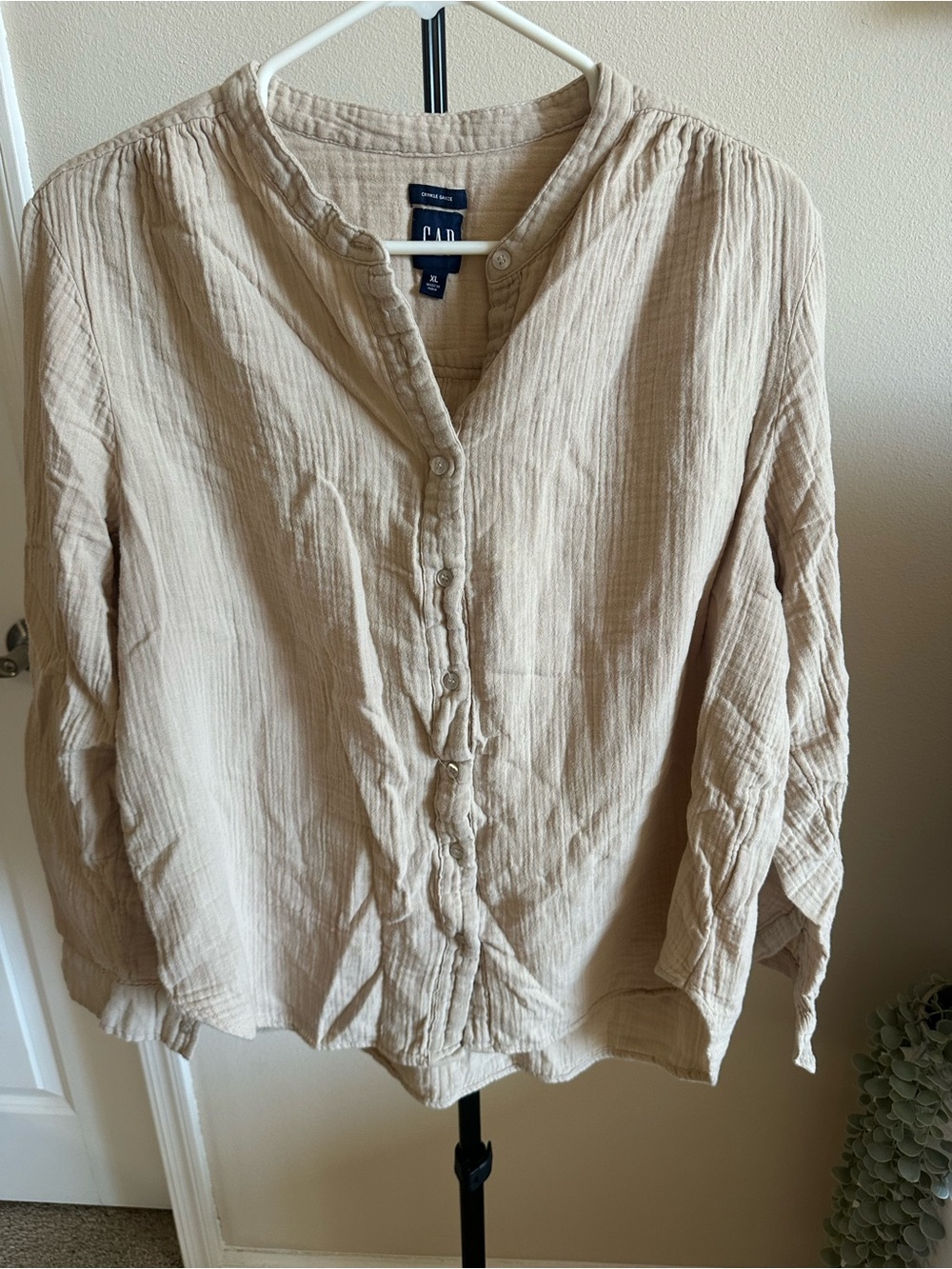 GAP Women's Beige Lightweight Button-Front Shirt